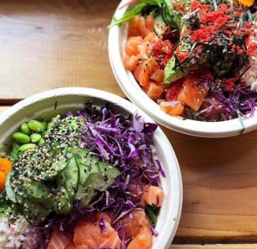 Ensalada mágnum de salmón, aguacate y nueces